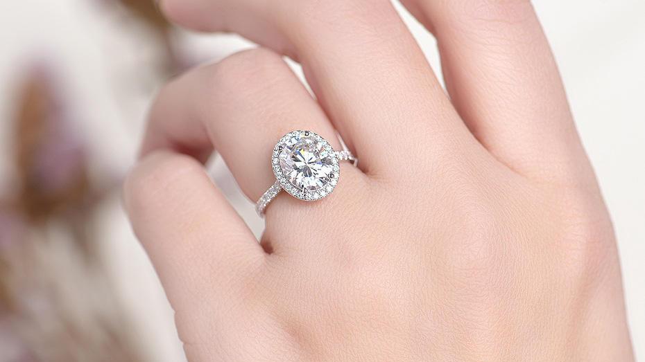 3 Carat Oval Cut Genuine Moissanite Halo Ring with Pave Setting in 10K/14K Gold 3 Carat Oval Cut Genuine Moissanite Halo Ring with Pave Setting in 10K/14K Gold