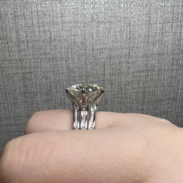 Seraphina 10ct Super Size Moissanite Ring Modelled (1) Seraphina 10ct Super Size Moissanite Ring Modelled