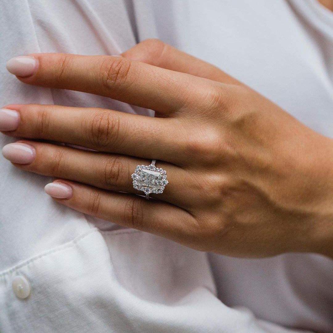 4 Carat Radiant Cut Moissanite Art Deco Halo Ring 4 Carat Radiant Cut Moissanite Art Deco Halo Ring