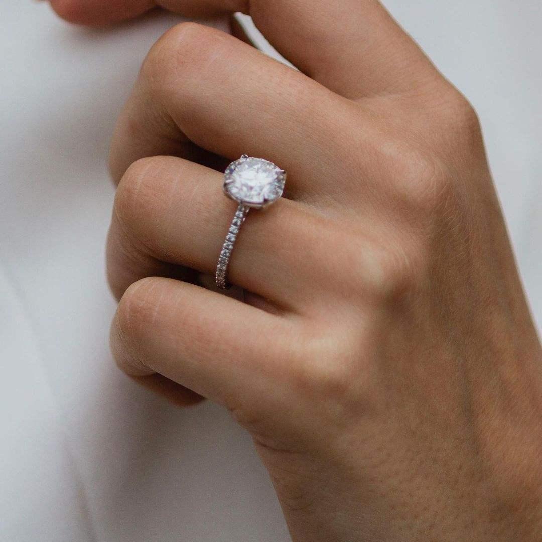 4 Carat Brilliant Cut Modern Round Moissanite Ring 4 Carat Brilliant Cut Modern Round Moissanite Ring