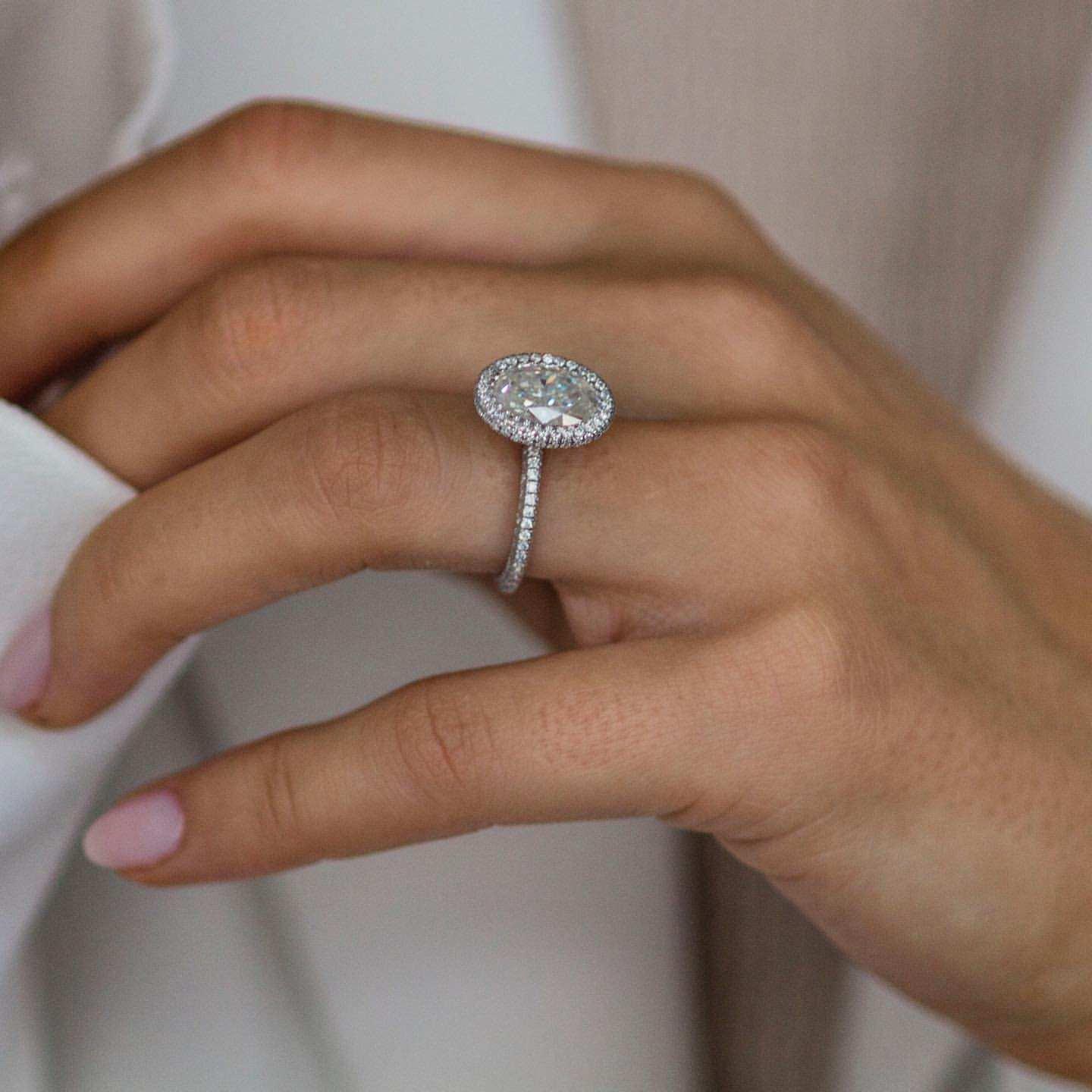 4.5 Carat Hybrid Oval Cut Moissanite Halo Ring 4.5 Carat Hybrid Oval Cut Moissanite Halo Ring