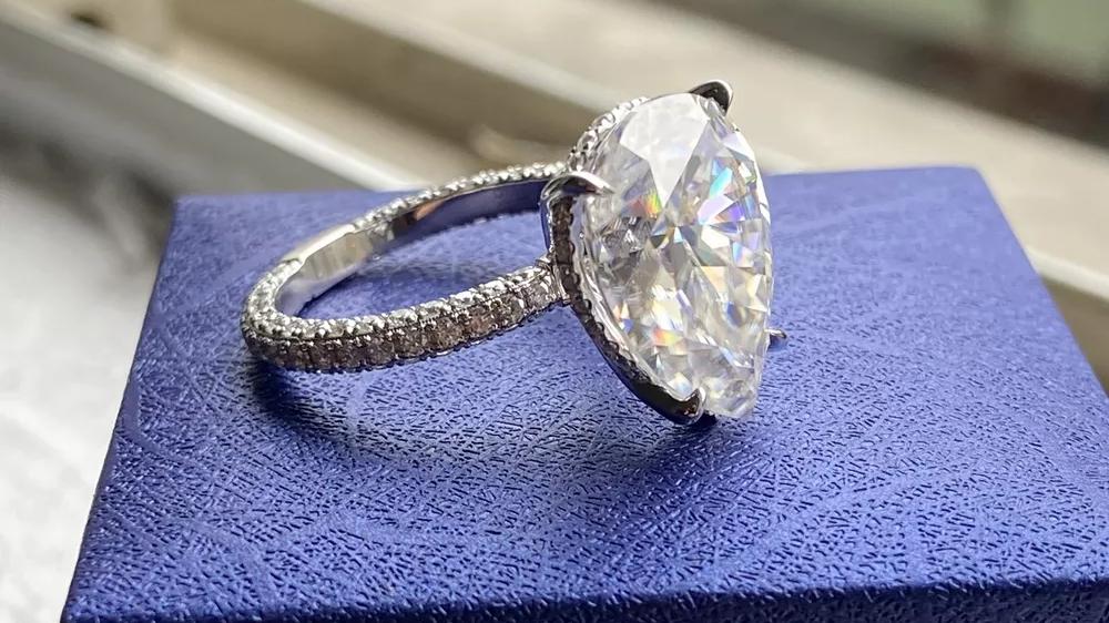 10ct Pear Moissanite Solitaire Ring (1) Pear Moissanite Solitaire Ring