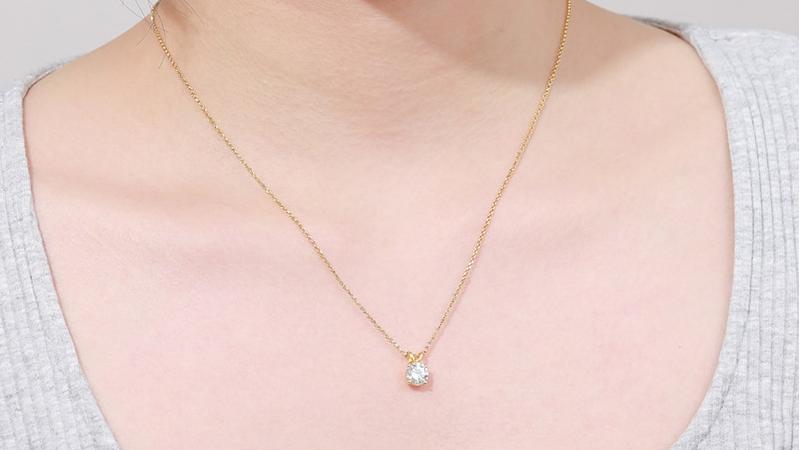 Brilliant Cut Moissanite Double Link Pendant + Necklace (6) Brilliant Cut Moissanite Double Link Pendant + Necklace