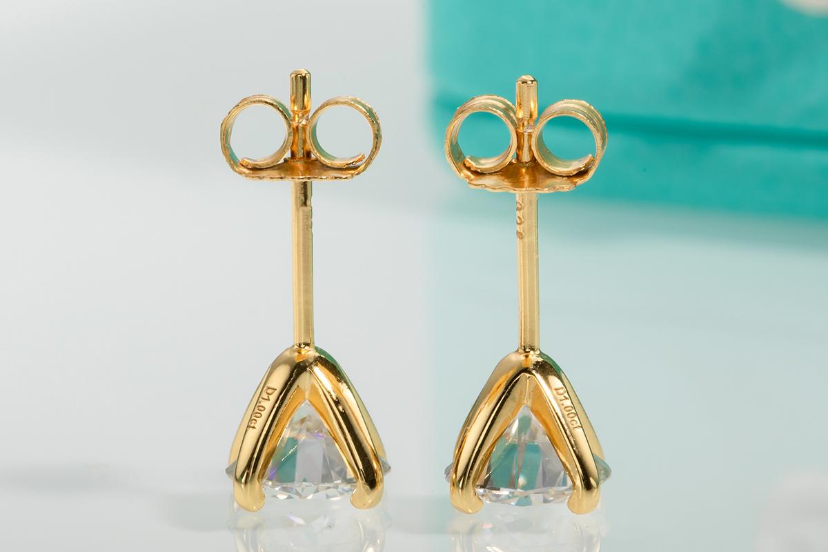 4 Prong Moissanite Stud Earrings (5) 4 Prong Moissanite Stud Earrings