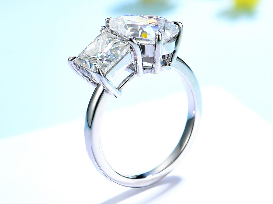 Pear Princess Toi Et Moi Moissanite Ring (3) Pear Princess Toi Et Moi