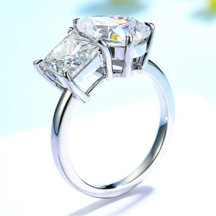 ‘Émily’ 3.2 Carat Pear Princess Toi Et Moi Moissanite Ring 'Émily' 3.2 Carat Pear Princess Toi Et Moi Moissanite Ring