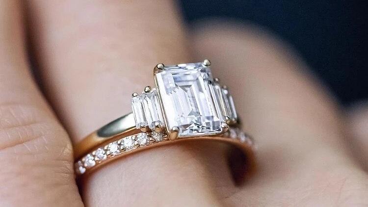 2ct Emerald Cut Side Baguettes Moissanite Ring (3) 2ct Emerald Cut Side Baguettes Moissanite Ring