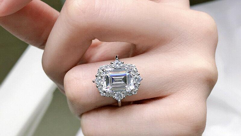 Emerald Cut Moissanite Art Deco 