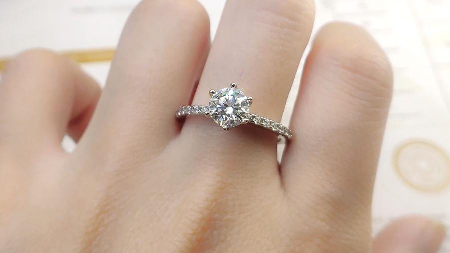 1ct round 6 prong moissanite solitaire ring (3) 1ct round 6 prong moissanite solitaire ring