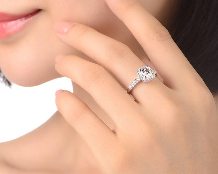 1ct cushion cut moissanite halo ring modelled 1ct Cushion Cut Moissanite Halo Ring