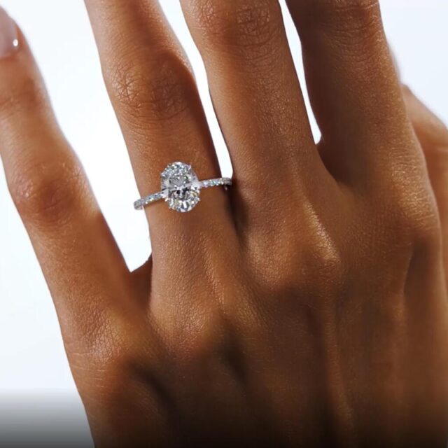 oval cut moissanite 4 prong ring
