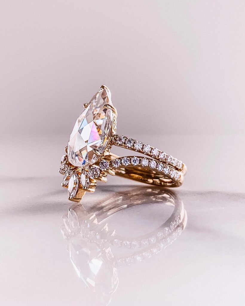 Rose Cut Pear Moissanite Bridal Ring Set (1) Rose Cut Pear Moissanite Bridal Ring Set