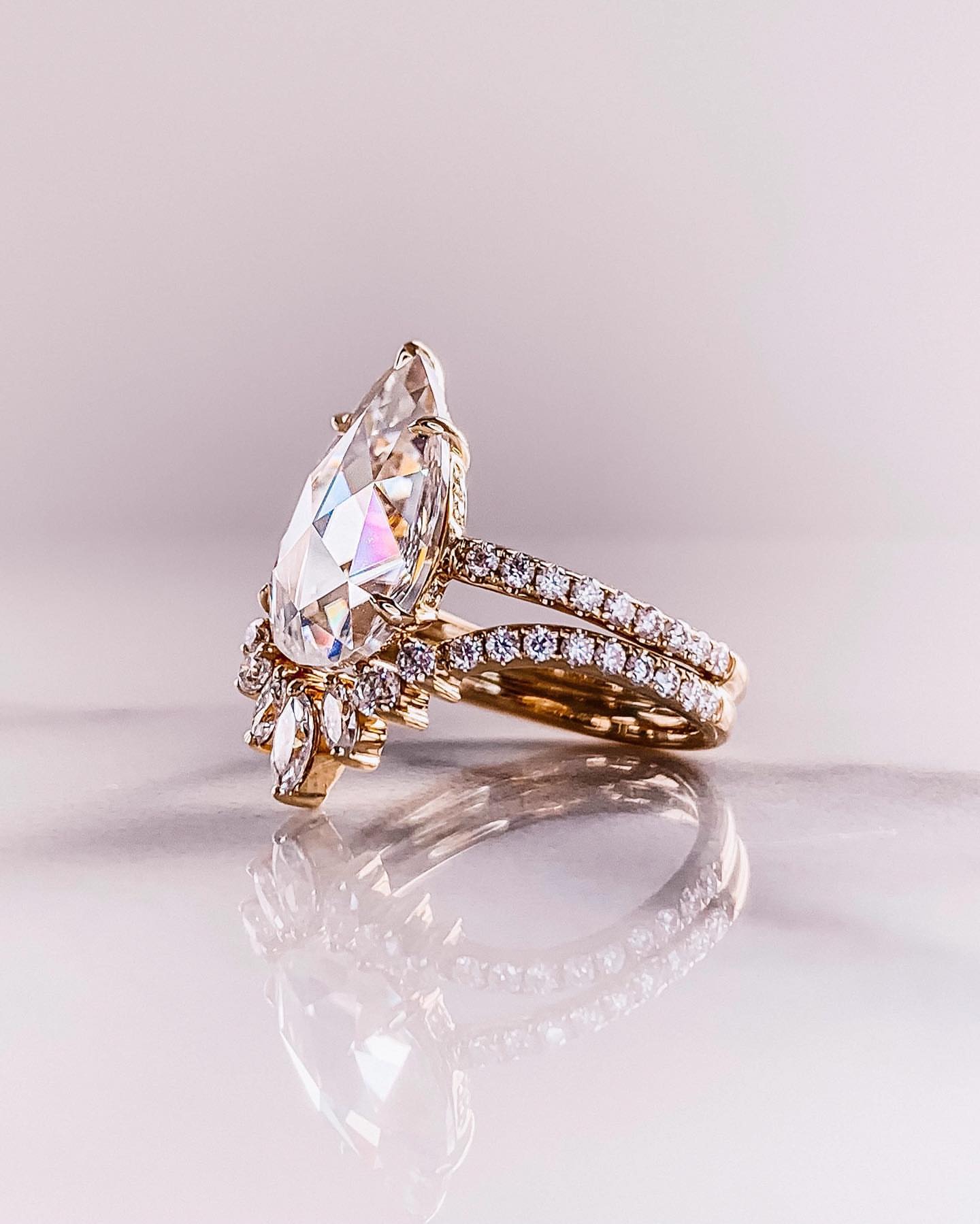 Rose Cut Pear Moissanite Bridal Ring Set (1) Rose Cut Pear Moissanite Bridal Ring Set