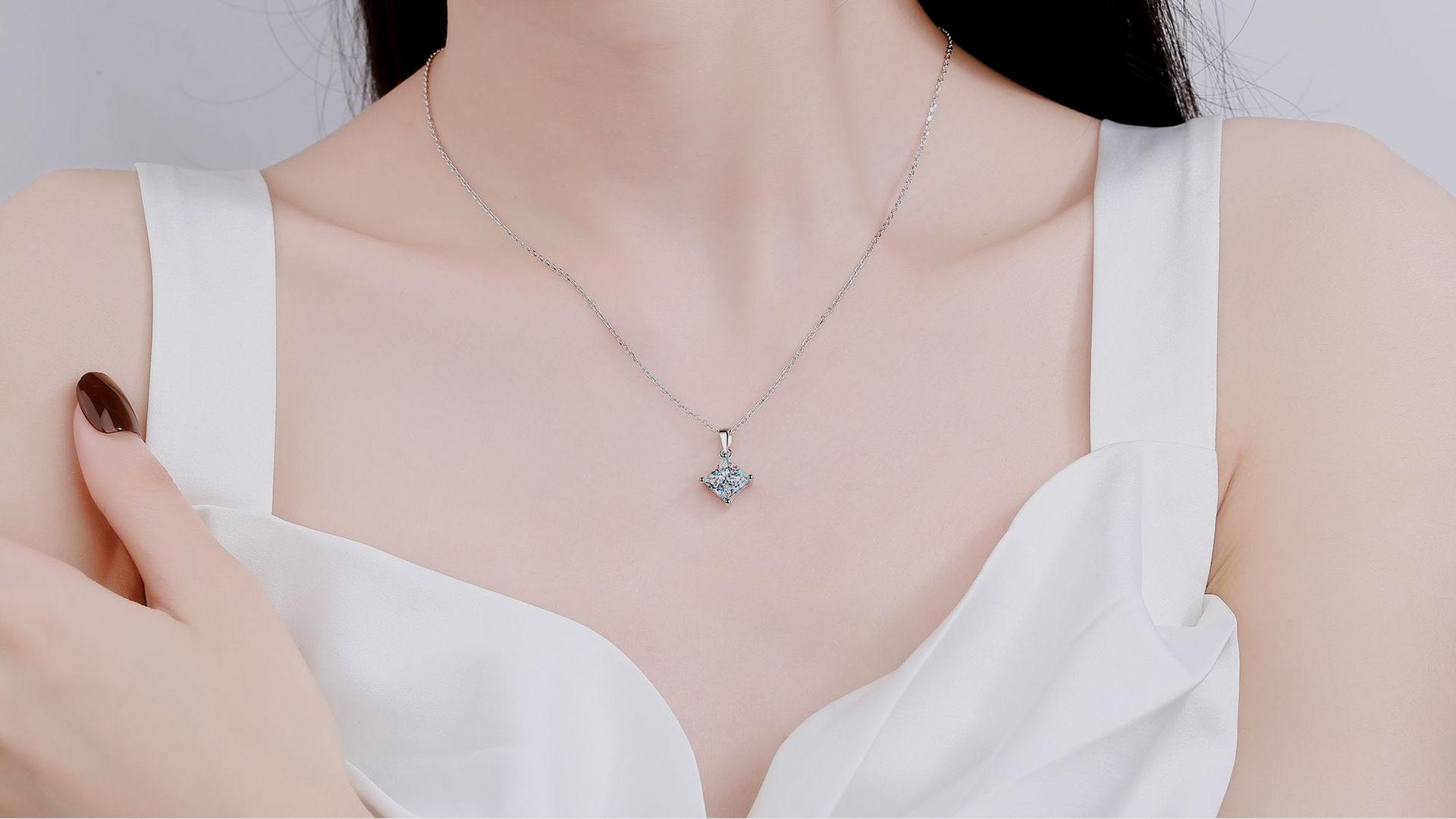 Diaganonal Set Princess Cut Moissanite Pendant