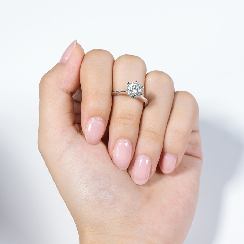 2 Carat Round Moissanite Classic 6 Prong Solitaire Ring (1)