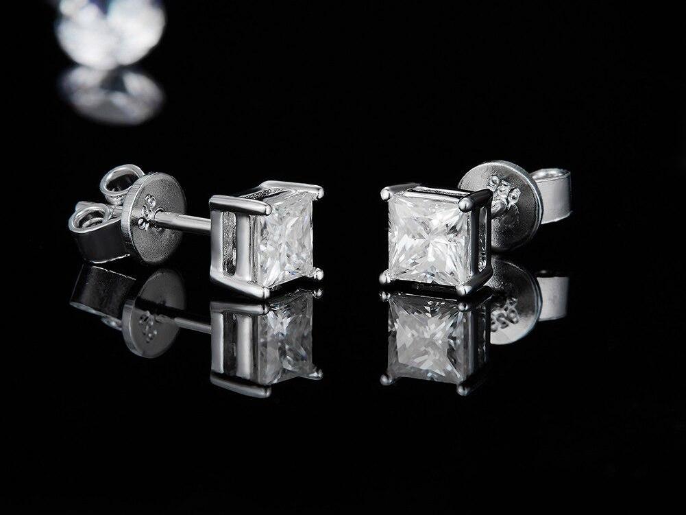 0.5 to 3 Carat Genuine Moissanite Solitaire Stud Earrings 0.5 to 3 Carat Genuine Moissanite Solitaire Stud Earrings